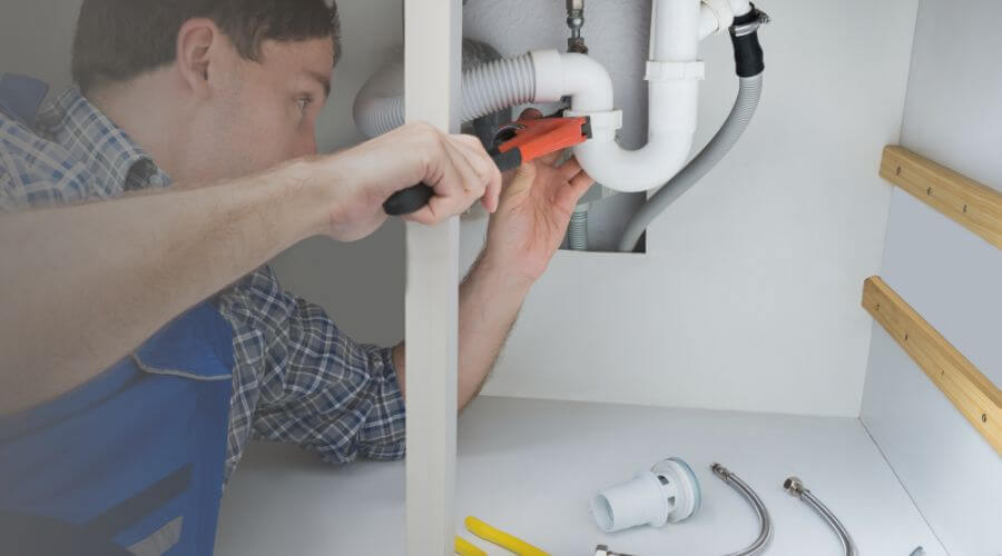 Professional Leak Detection Services in Larchwood, IA